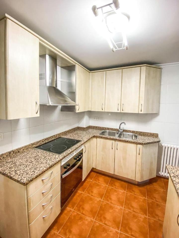 Residencial Leyra, Piso Centrico De 6 Habitaciones, 8 Camas Salamanka Exteriér fotografie
