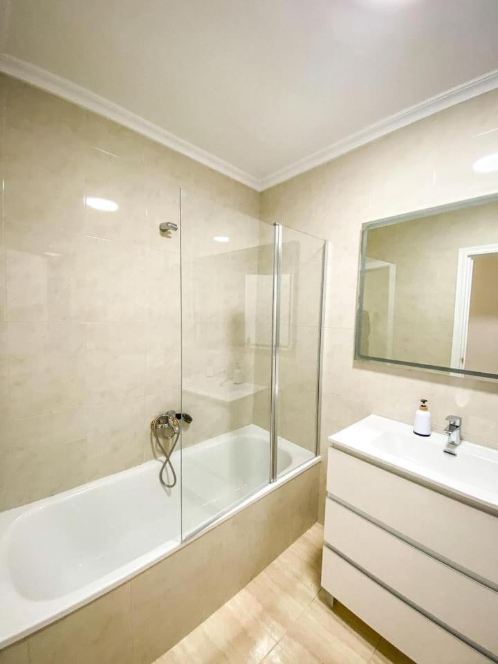 Residencial Leyra, Piso Centrico De 6 Habitaciones, 8 Camas Salamanka Exteriér fotografie